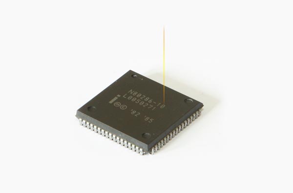 芯片激光打標機的特點、材料以及優點(圖1)